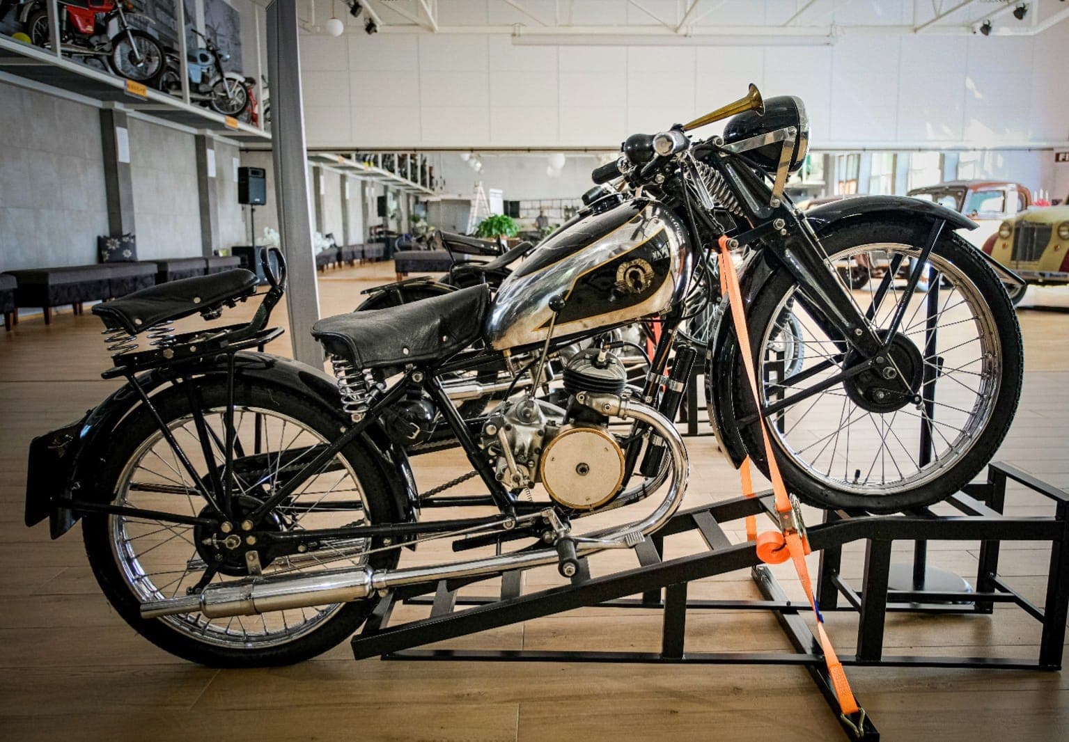 Eksponat Muzeum Polskiej Motoryzacji nr 18