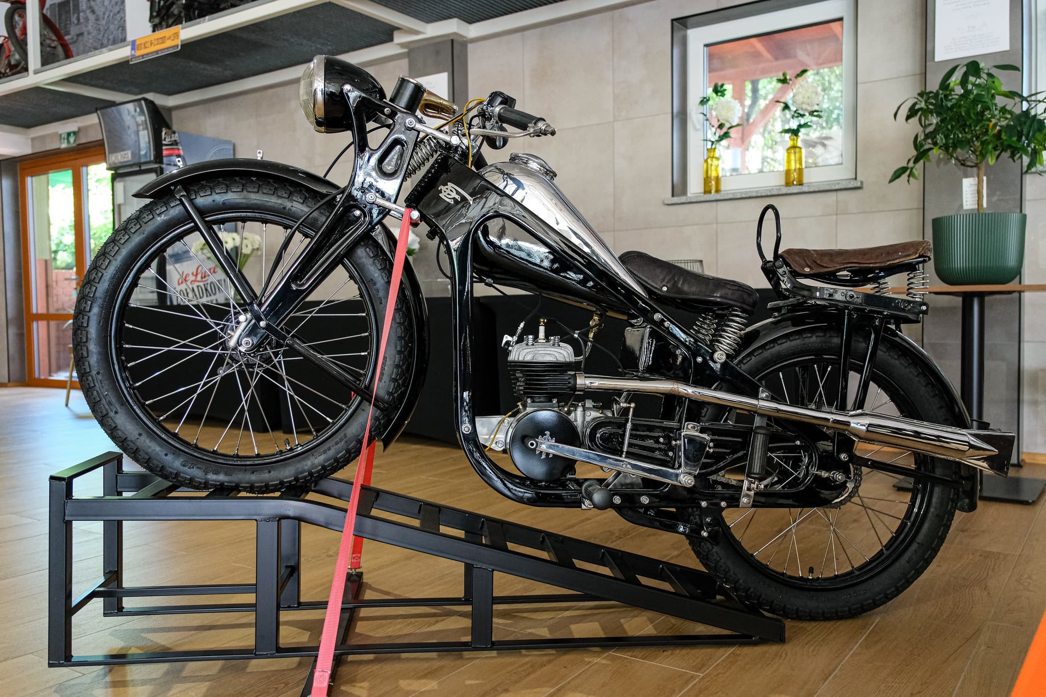 Eksponat Muzeum Polskiej Motoryzacji nr 29